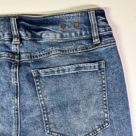 Cabi Size 6 Cinch Skinny Jeans Distressed 4153 - Picture 5 of 9